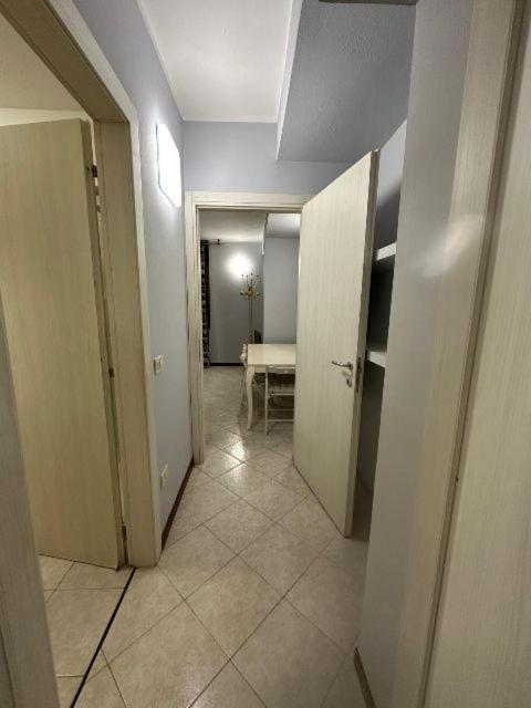 Appartamento Capolaterra Desenzano del Garda Luaran gambar
