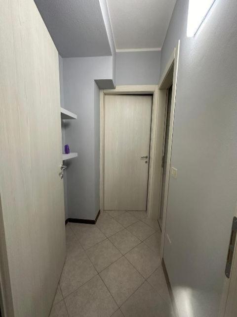 Appartamento Capolaterra Desenzano del Garda Luaran gambar