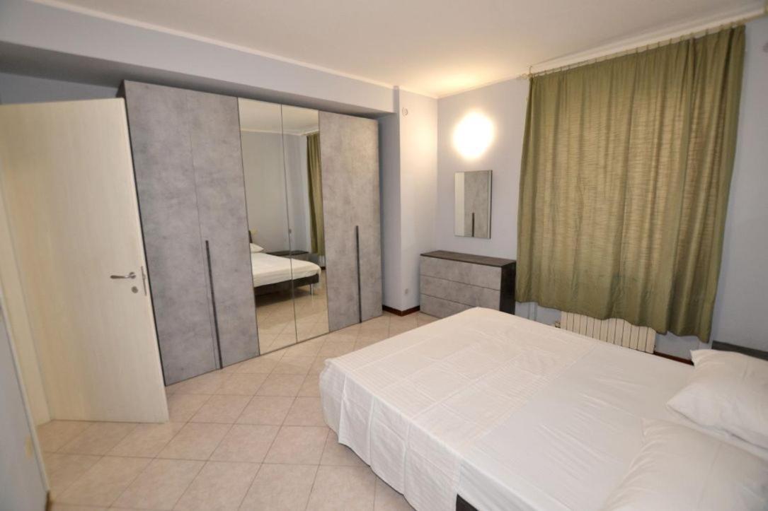 Appartamento Capolaterra Desenzano del Garda Luaran gambar