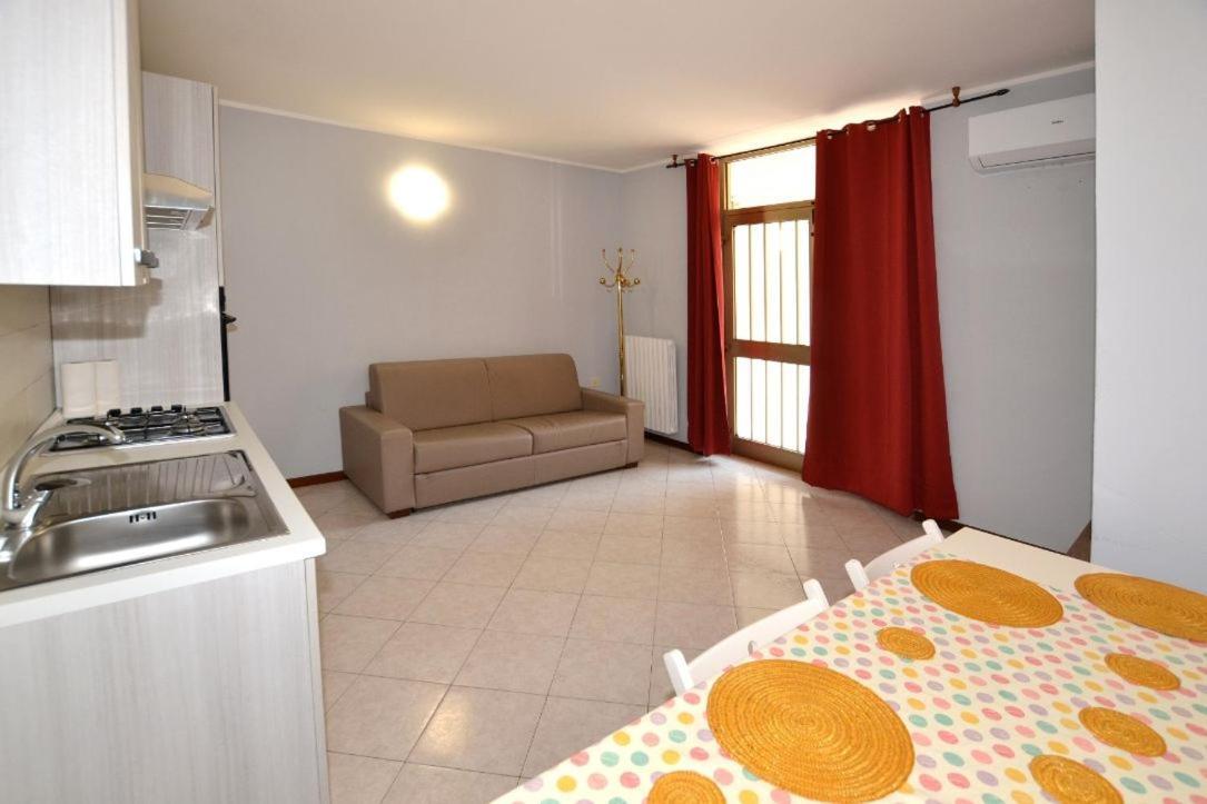 Appartamento Capolaterra Desenzano del Garda Luaran gambar